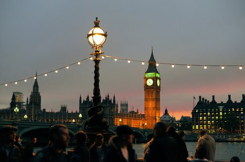 Big Ben light up in London, England